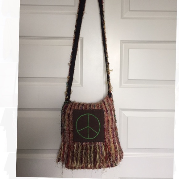 Cross Body Bag - Picture 1 of 3